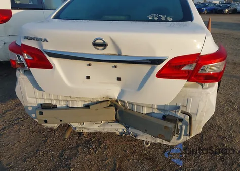 2018 Nissan Sentra S z USA, uszkodzony, nr VIN 3N1AB7AP0JY259505